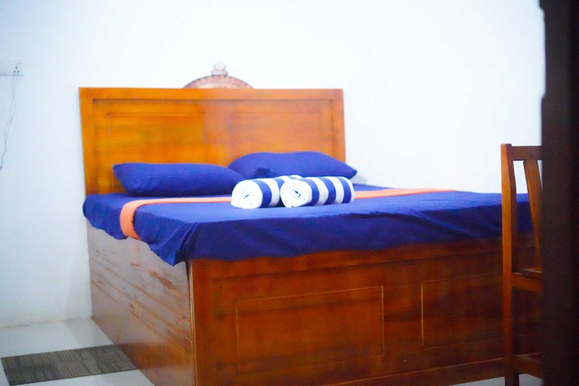 Ceylon Happy Laugh - Ella Hostel Buitenkant foto