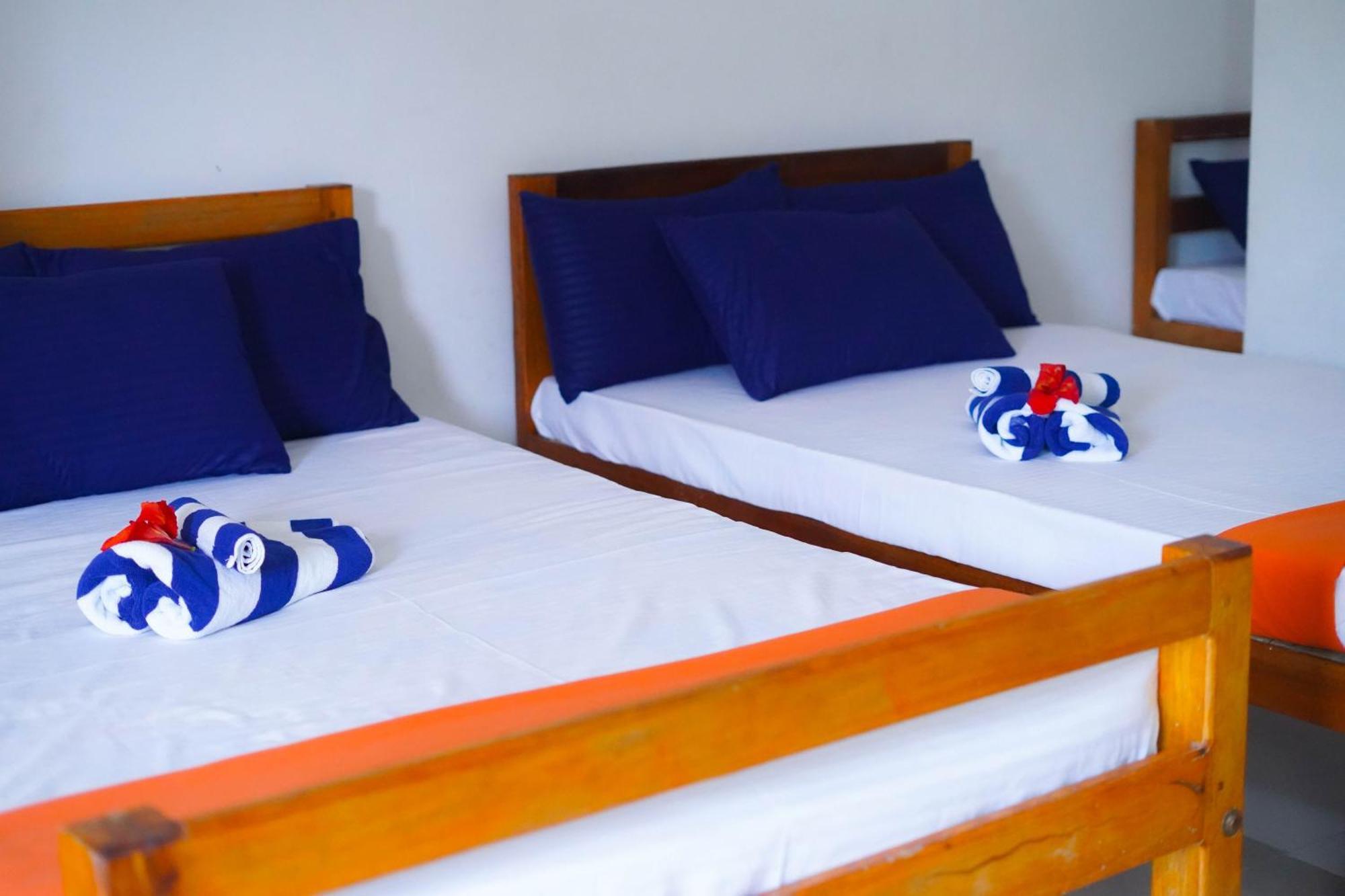 Ceylon Happy Laugh - Ella Hostel Buitenkant foto