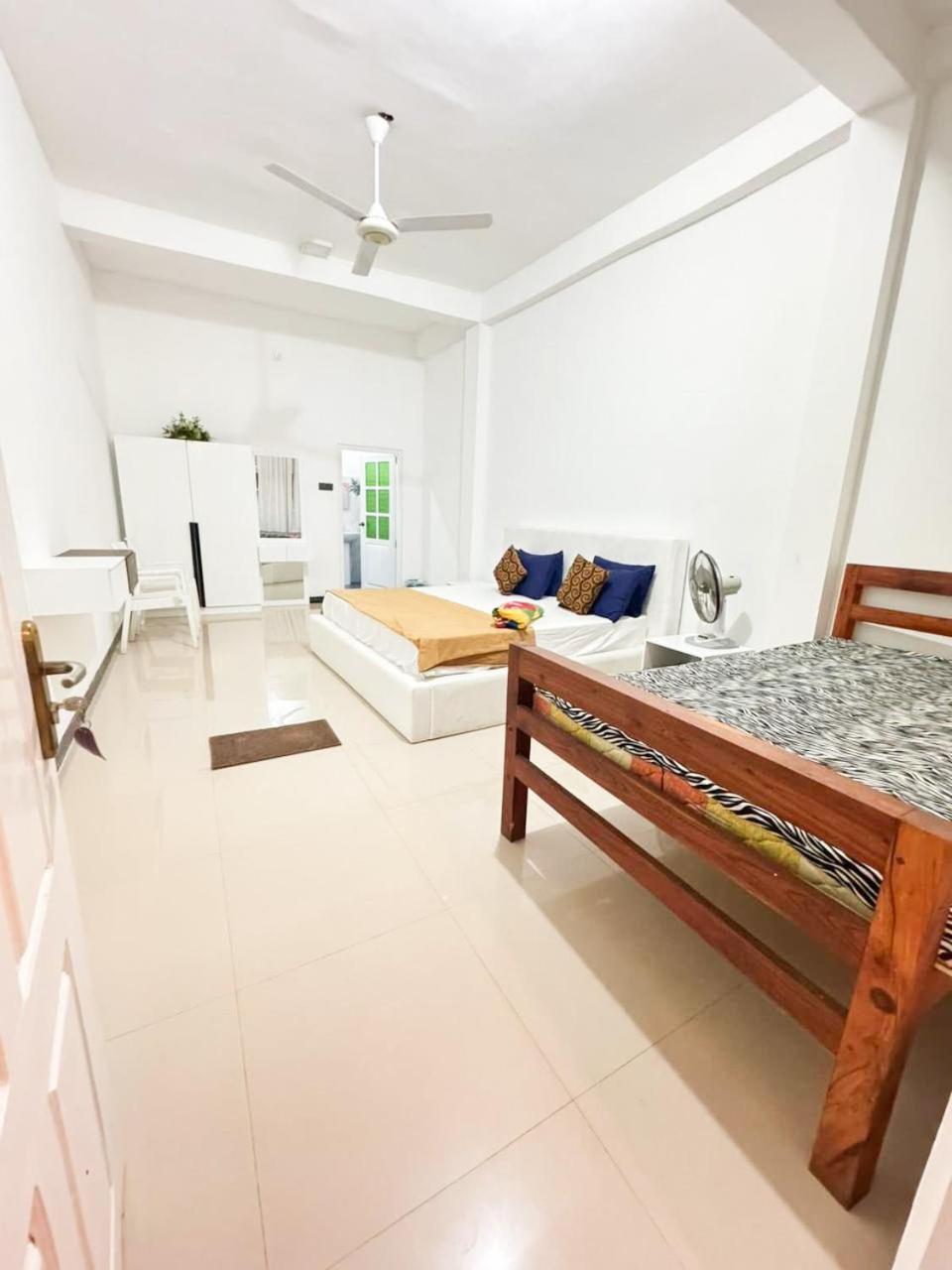 Ceylon Happy Laugh - Ella Hostel Buitenkant foto
